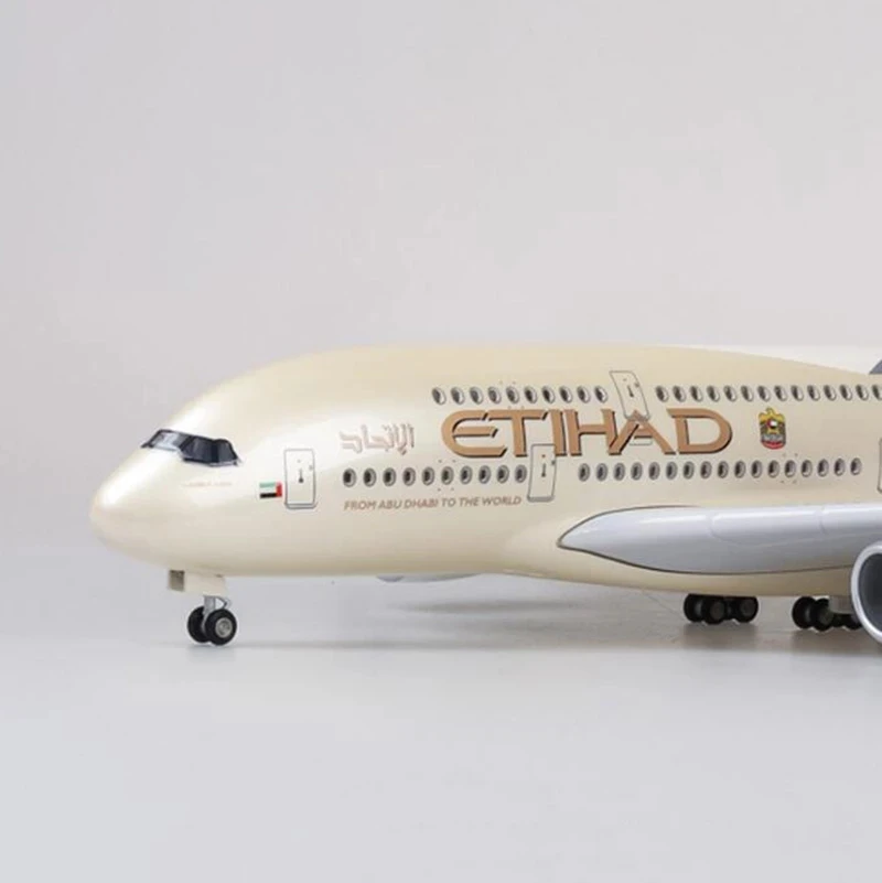 Etihad Airbus A380 1:160 Scale Model 5 Etihad Airbus A380 1:160 Scale Model - Image 5