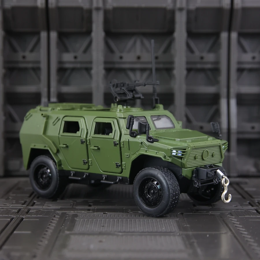1:32 Scale Military Armored Vehicle Diecast Model 6 1:32 Scale Military Armored Vehicle Diecast Model - Image 6