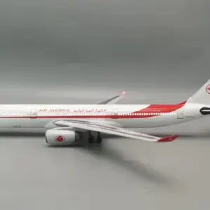 Airbus A330 1:135 Scale Model with LED Light 10 Sd5daf51839f241a393b8d6e965e8155e2