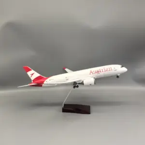 Austrian Boeing B787 Model 1:130 Scale with LED Light 7 Sd63de33ba7184318854aef05a12611cfa