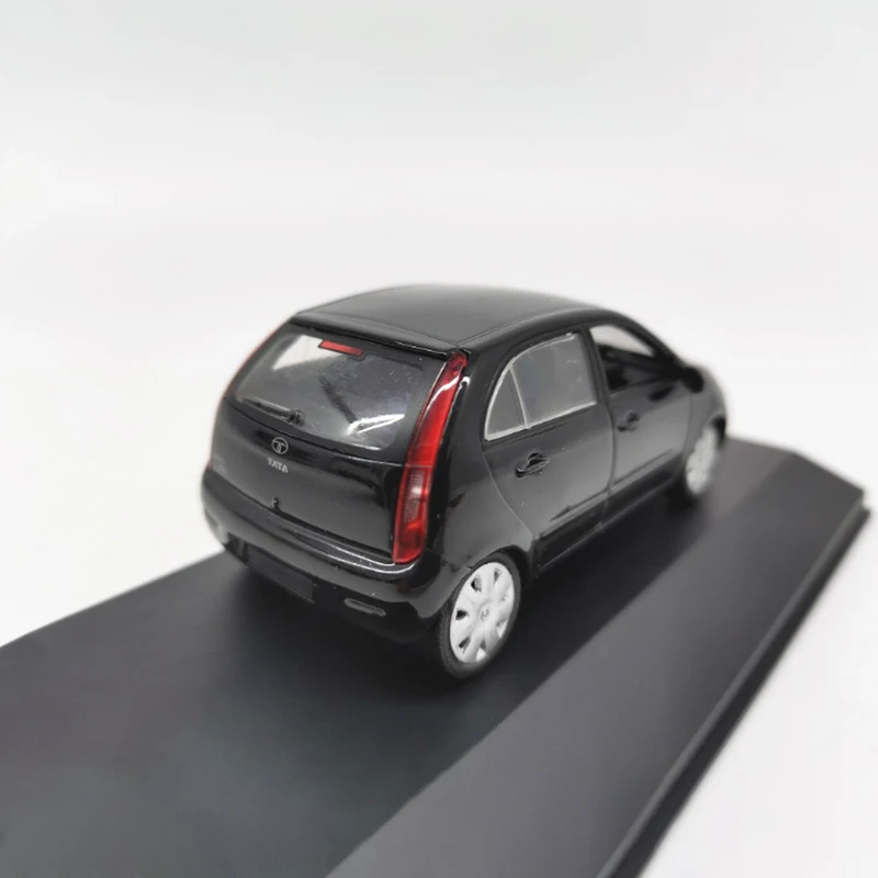 Tata Vista 1/43 Diecast Model in Alloy Display 6 Tata Vista 1/43 Diecast Model in Alloy Display - Image 6