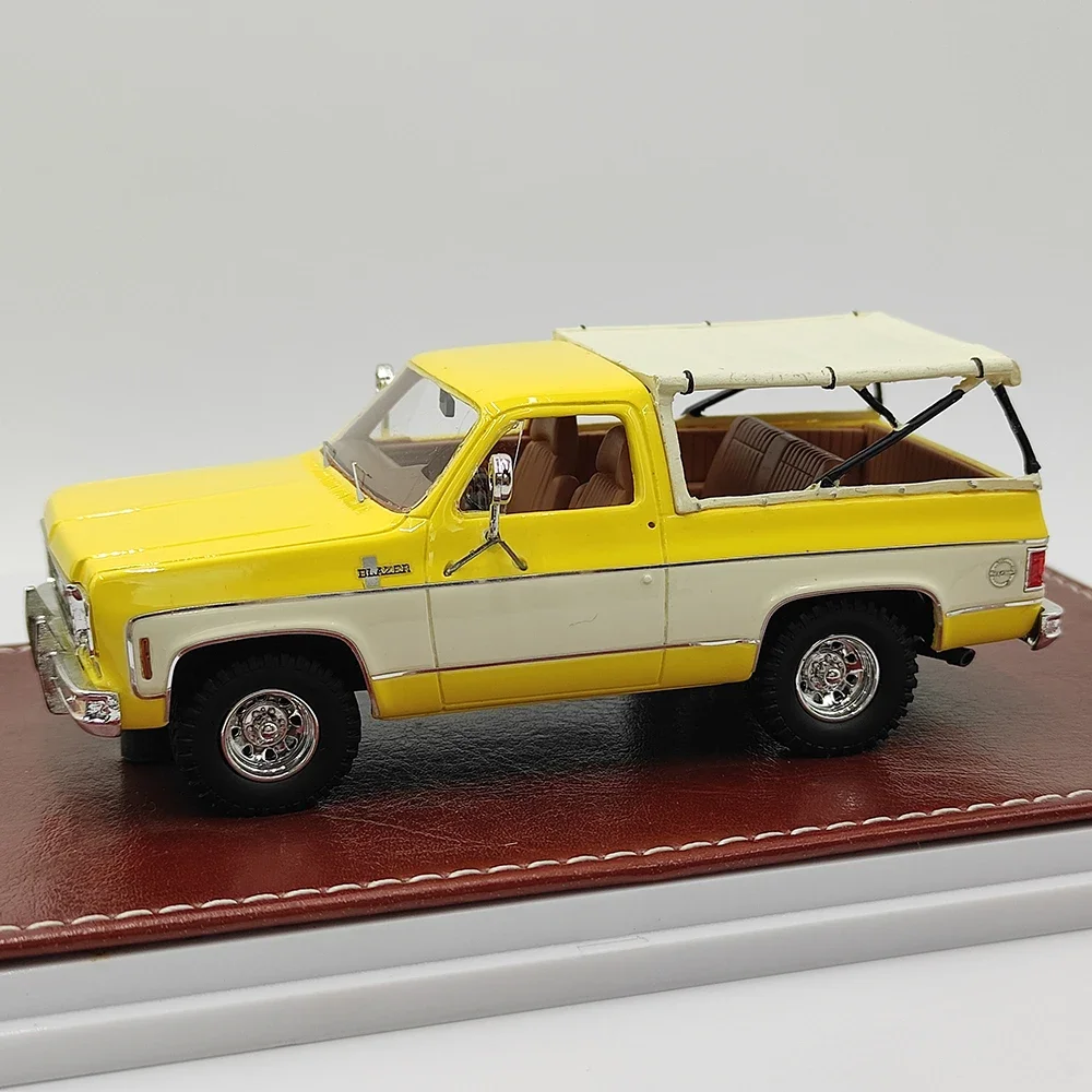 Vintage Chevrolet Blazer K5 Resin Model 1:43 Scale 3 Vintage Chevrolet Blazer K5 Resin Model 1:43 Scale - Image 3