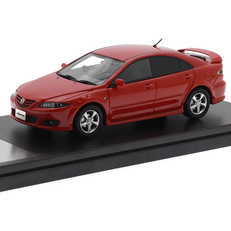 1:43 Resin Model Car in Black, Red, White 9 1:43 Resin Model Car in Black, Red, White - Image 9