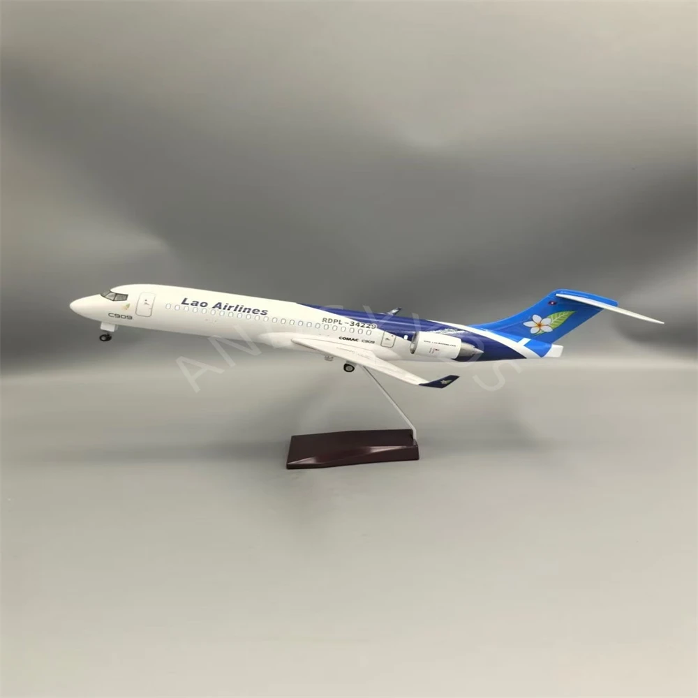 Lao Airlines 1/70 Scale Resin Model Aircraft 2 Lao Airlines 1/70 Scale Resin Model Aircraft - Image 2