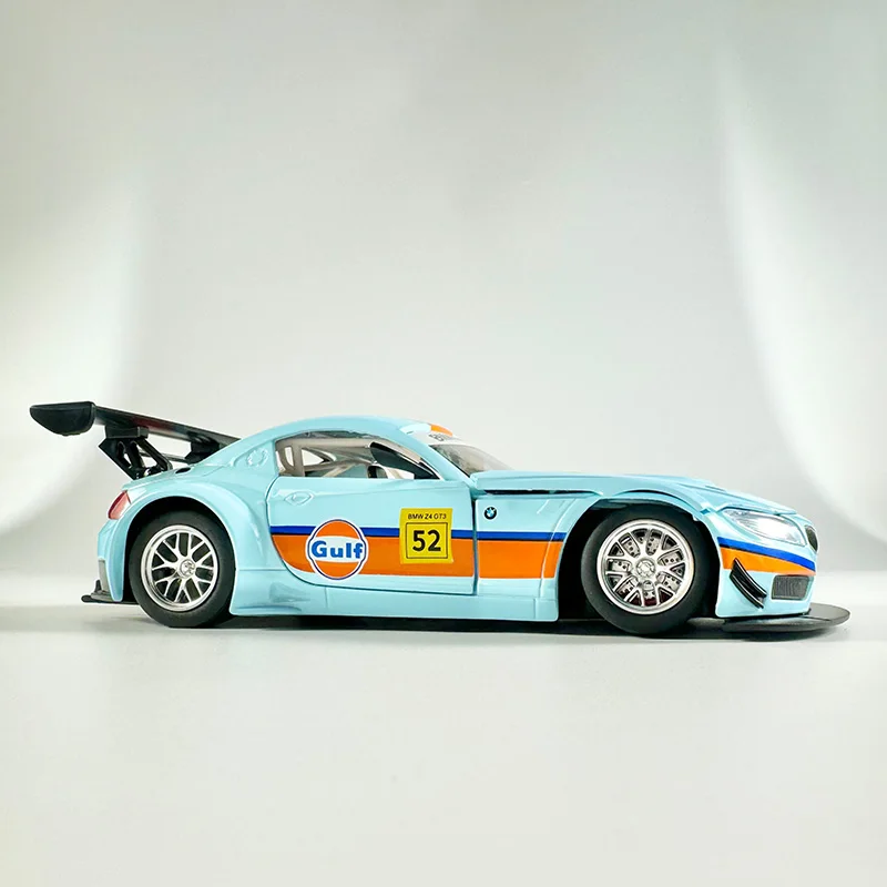 1:24 Scale BMW Z4 GT3 Die-Cast Model 3 1:24 Scale BMW Z4 GT3 Die-Cast Model - Image 3