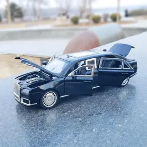 Aurus Senat 1:24 Diecast Model in Glossy Black 13 Sd872fb676db244f6b532e65f560ec801t