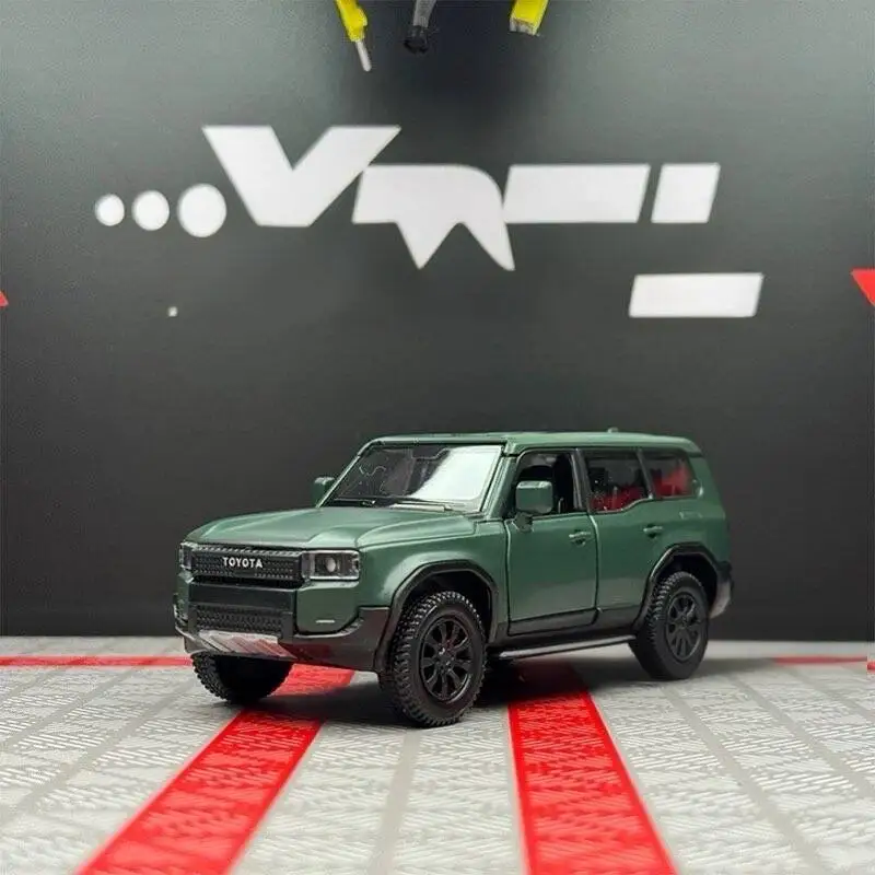 Green 1:36 Toyota Prado LC250 Diecast Model 3 Green 1:36 Toyota Prado LC250 Diecast Model - Image 3