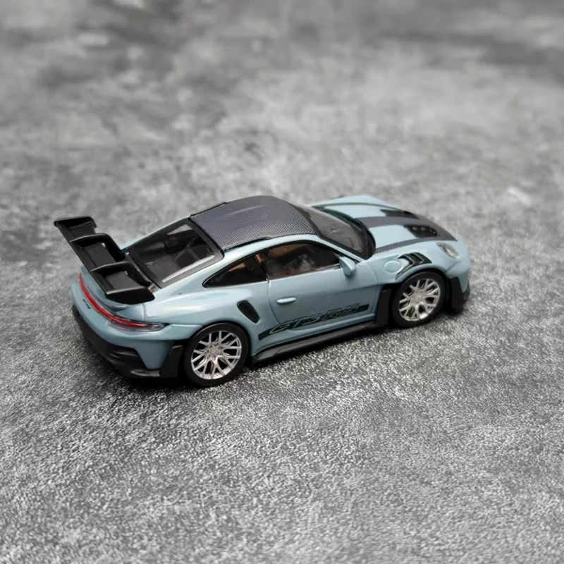 Porsche 911 992 GT3 RS 1:43 Diecast Model 2 Porsche 911 992 GT3 RS 1:43 Diecast Model - Image 2