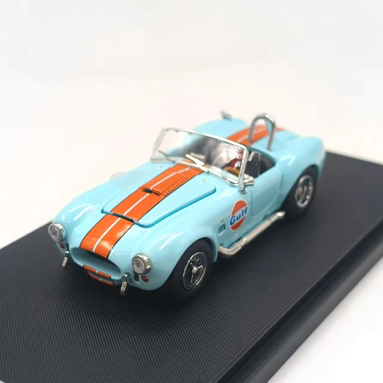 Shelby 427 COBRA Diecast Model 1:64 Scale 3 Shelby 427 COBRA Diecast Model 1:64 Scale - Image 3