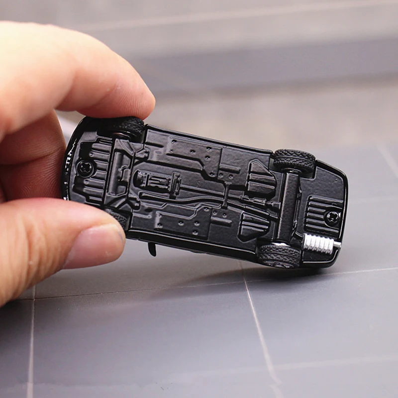 Lexus IS300 1:64 Scale Diecast Model 4 Lexus IS300 1:64 Scale Diecast Model - Image 4