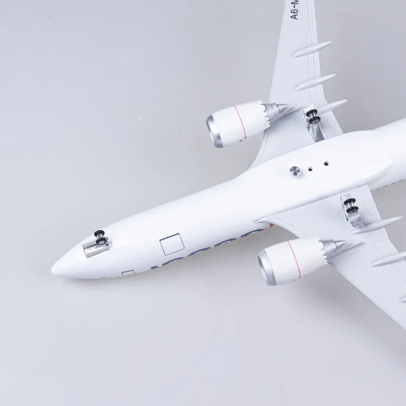 Dubai B737 Max 47cm Diecast Resin Model 4 Dubai B737 Max 47cm Diecast Resin Model - Image 4