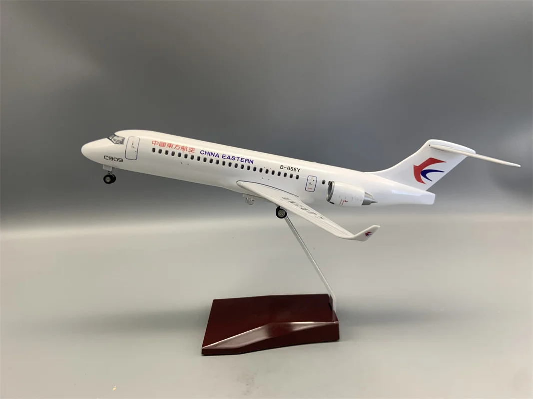 Resin Aircraft Model 34 cm with LED Options 3 Resin Aircraft Model 34 cm with LED Options - Image 3