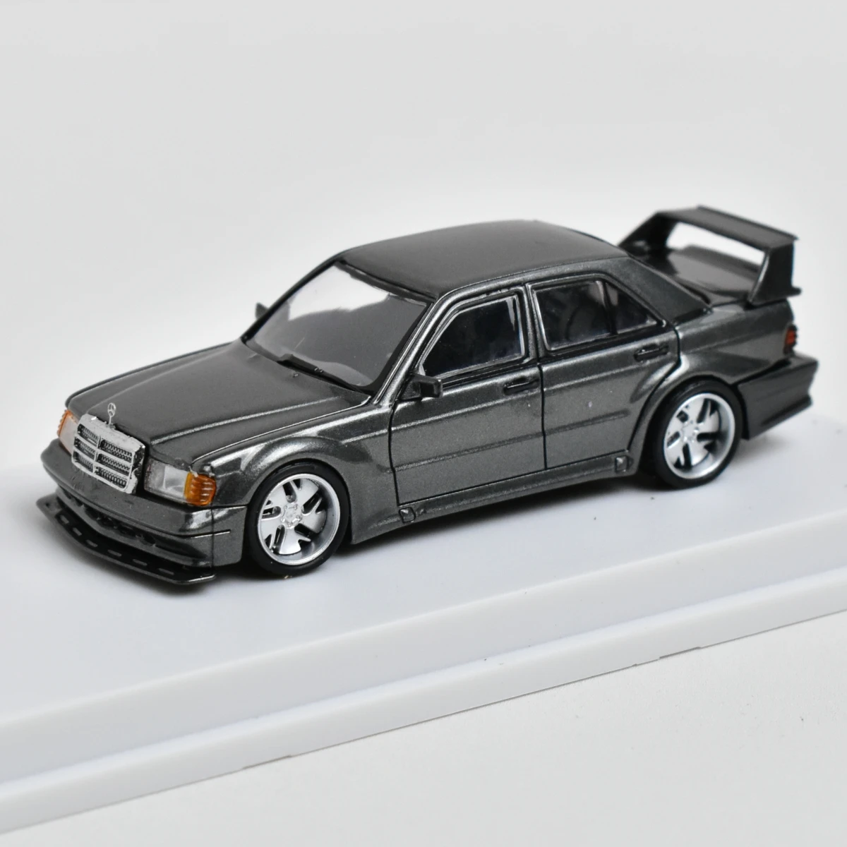 Mercedes-Benz 190E 2.5-16 Evolution Diecast Model 1:64 9 Mercedes-Benz 190E 2.5-16 Evolution Diecast Model 1:64 - Image 9