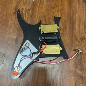 Black HSH Pickguard Set for Strat-Style Guitars 14 Sdd7c6606cf694b0ea2fced02d3e26f27C