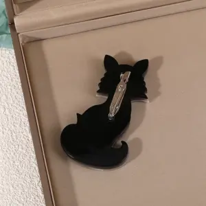 Gray Acrylic Fox Brooch for Jackets and Bags 9 Sdde093683cf2446f96ca080917280bc10