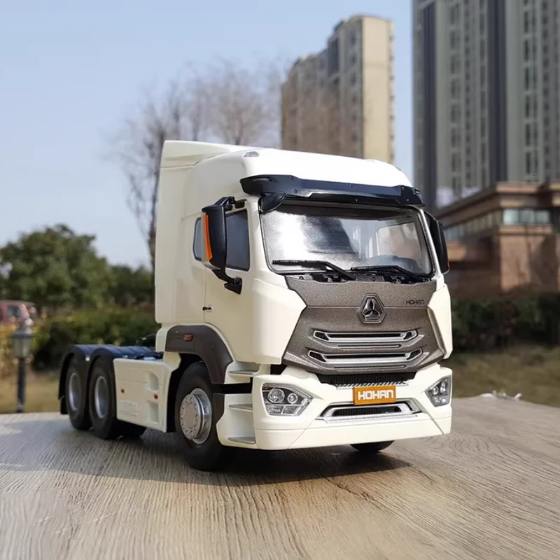 Detailed 1/24 CNHTC HOHAN N7X Truck Model 7 Detailed 1/24 CNHTC HOHAN N7X Truck Model - Image 7