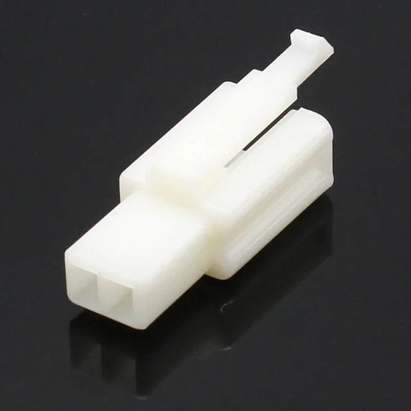 White Automotive Wire Connector Set, 2.8mm 2 White Automotive Wire Connector Set, 2.8mm - Image 2