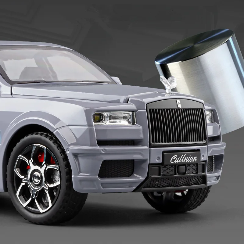 1/20 Cullinan SUV Diecast Model 2 1/20 Cullinan SUV Diecast Model - Image 2