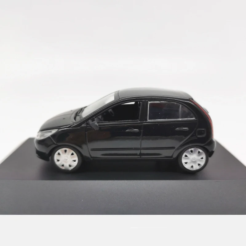 Tata Vista 1/43 Diecast Model in Alloy Display 5 Tata Vista 1/43 Diecast Model in Alloy Display - Image 5