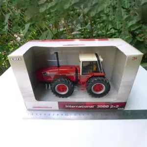 Red 1:32 Scale Tractor Model for Collectors 11 Sdfa77604d3714ccfa5d0519c60055a97m
