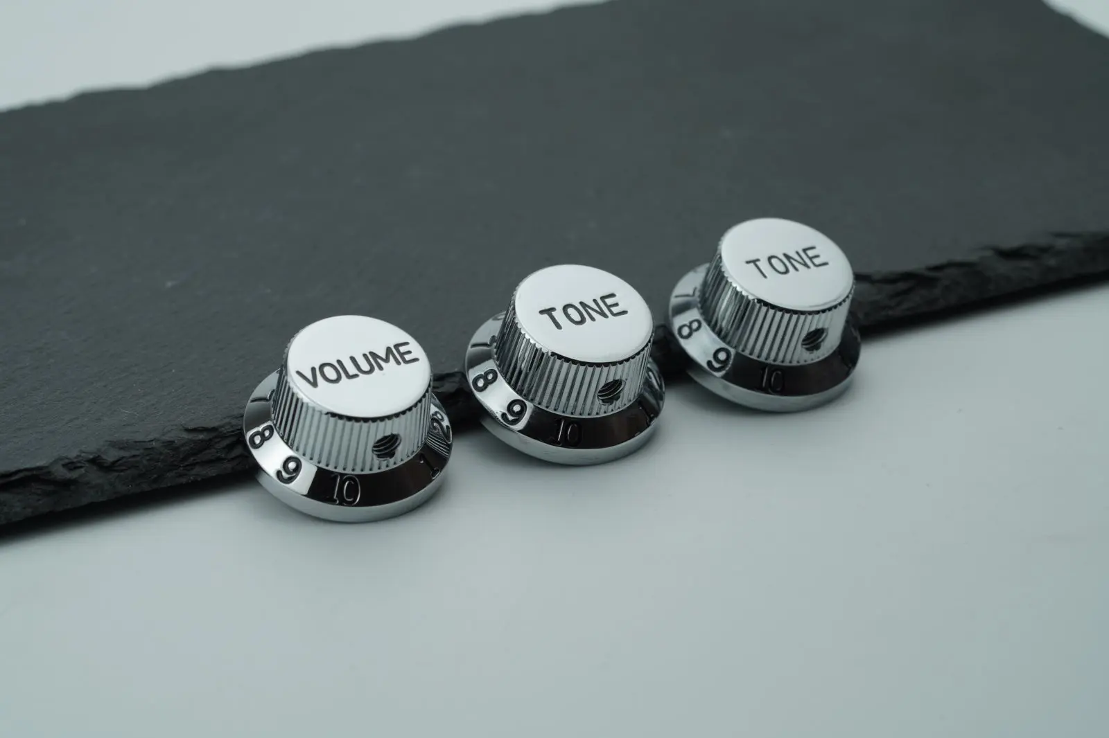 CNC Aluminum Alloy Guitar Potentiometers Set 2 CNC Aluminum Alloy Guitar Potentiometers Set - Image 2