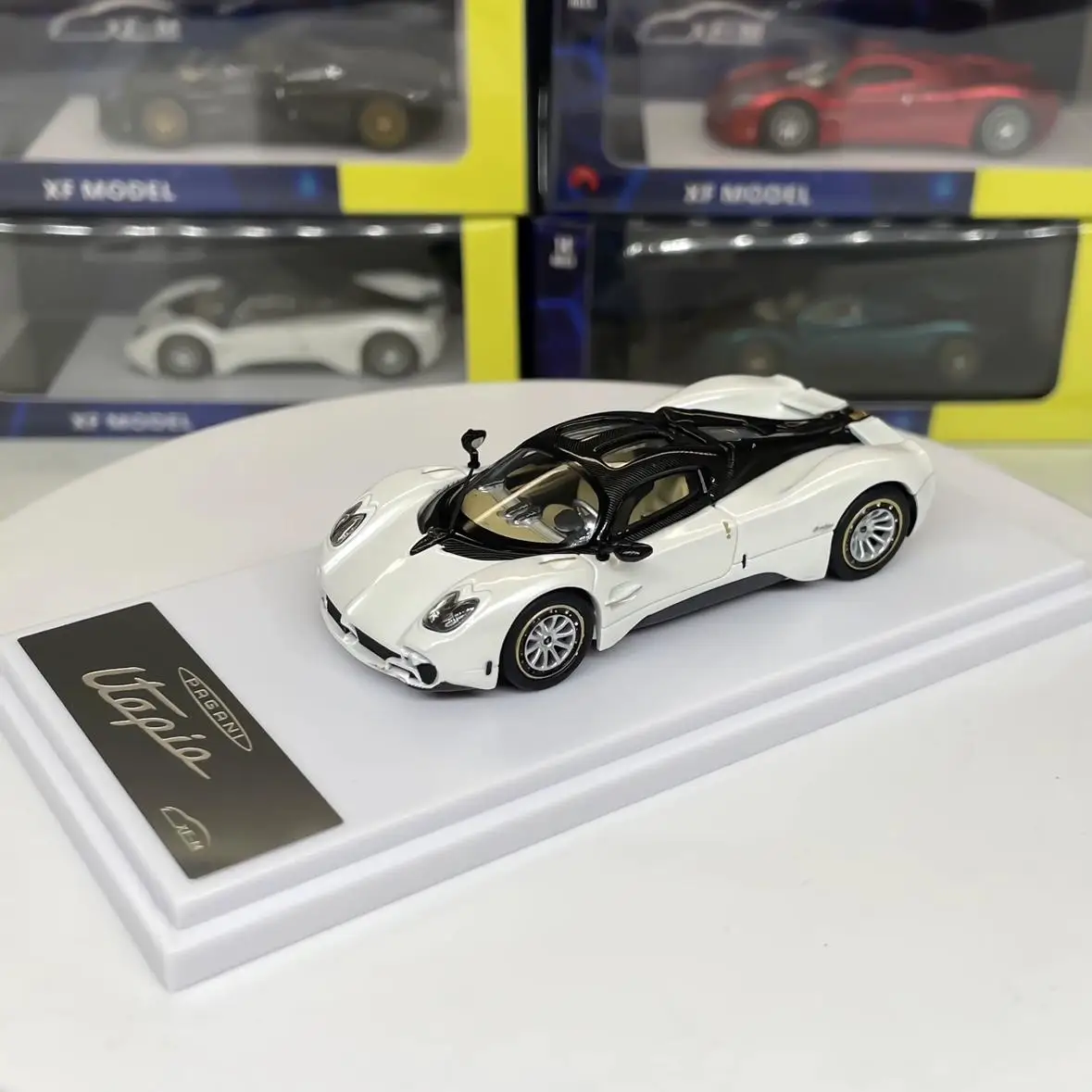 Miniature Diecast Pagani Utopia Model for Collectors 2 Miniature Diecast Pagani Utopia Model for Collectors - Image 2
