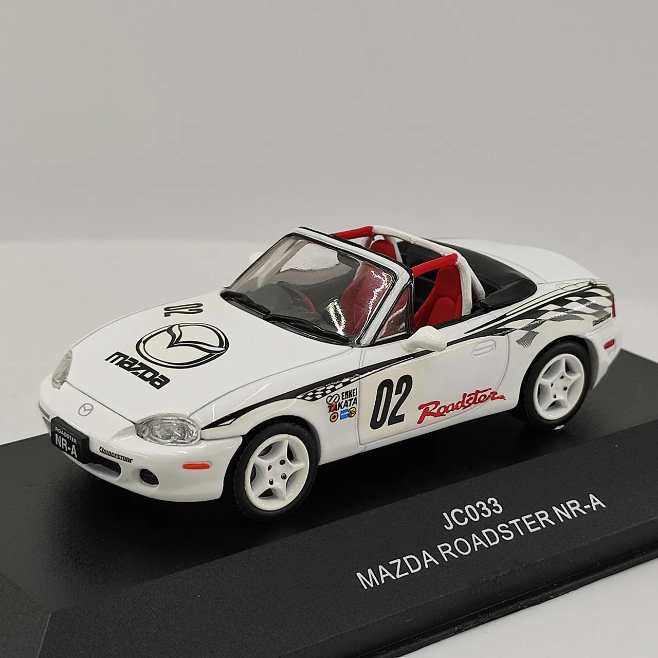 Mazda Roadster NR-A 1:43 Scale Diecast Model 2 Mazda Roadster NR-A 1:43 Scale Diecast Model - Image 2