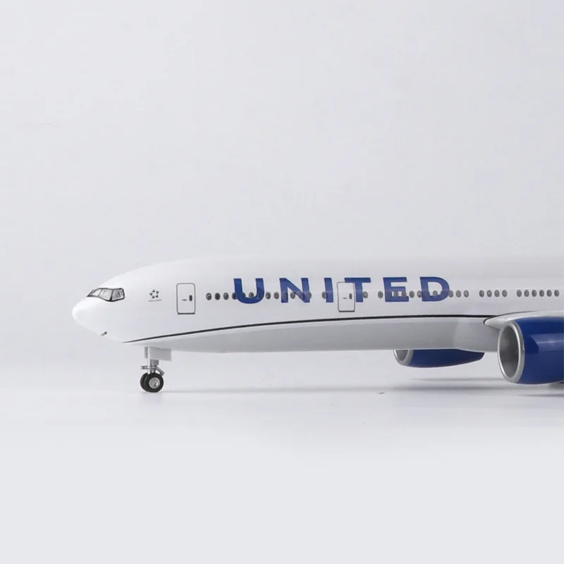 United Airlines B777 47cm Scale Aircraft Model 5 United Airlines B777 47cm Scale Aircraft Model - Image 5
