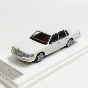 1992 Town Car Diecast Model in White 9 Se39451c50aeb41838fff0ecc7ca4b74fV