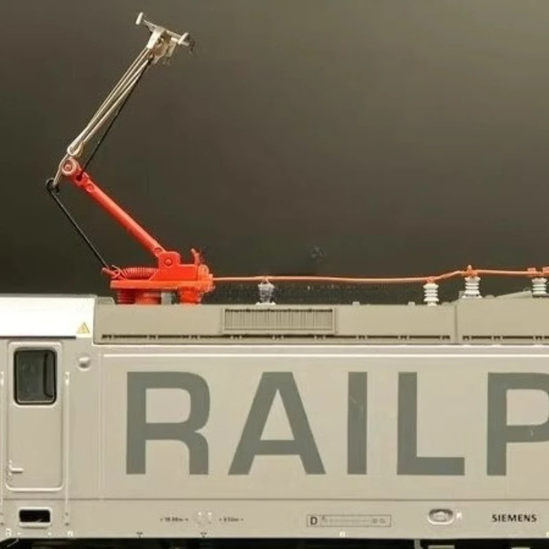 BR193 Siemens Gray Model Locomotive 1:87 Scale 3 BR193 Siemens Gray Model Locomotive 1:87 Scale - Image 3