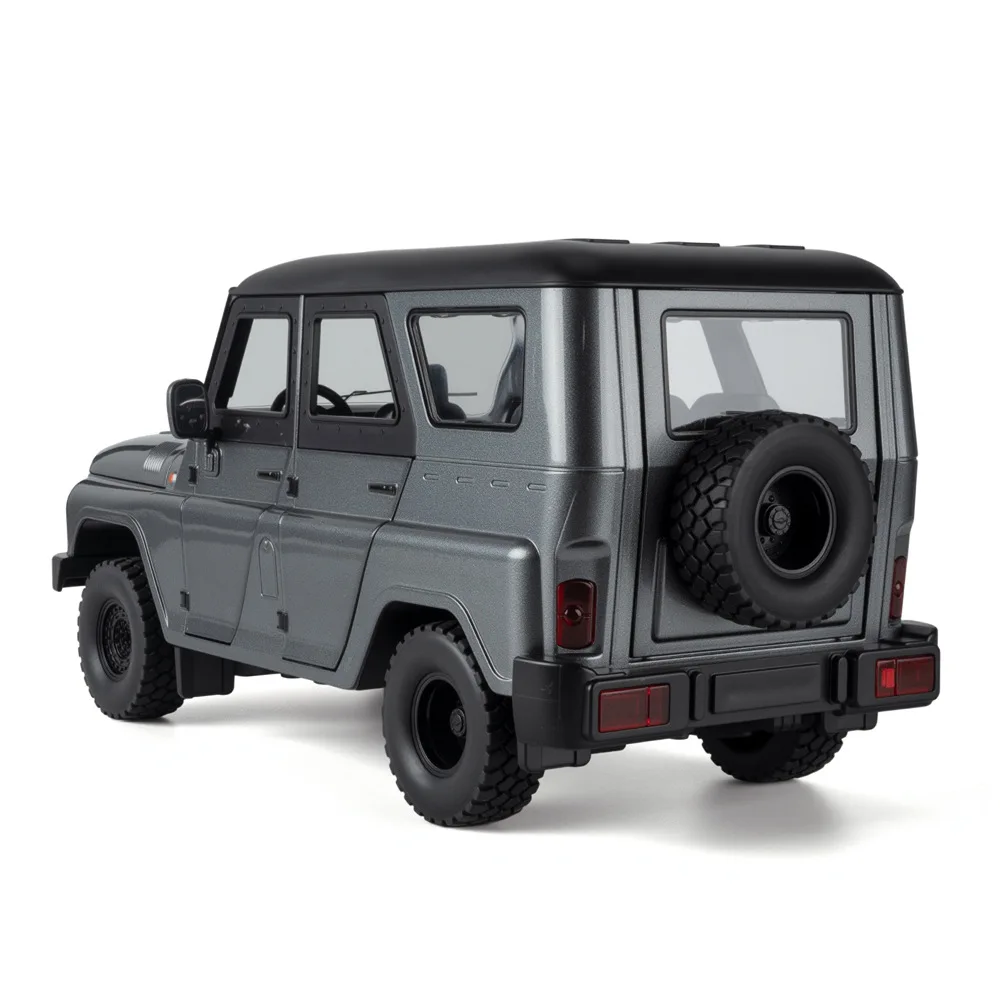 UAZ Hunter 1:18 Diecast Off-Road Model 6 UAZ Hunter 1:18 Diecast Off-Road Model - Image 6