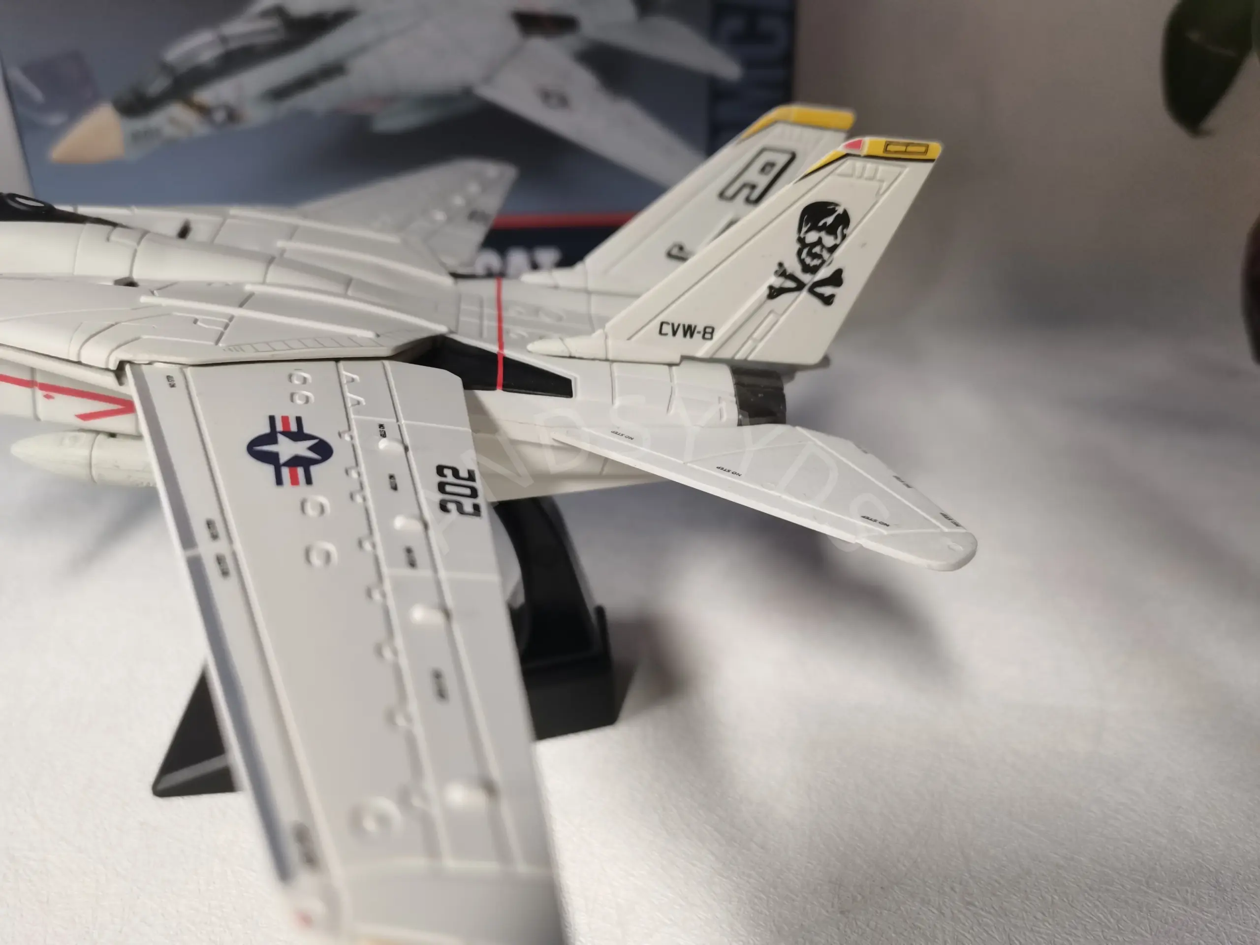 F14 Panda 1/72 Scale Die-Cast Model 6 F14 Panda 1/72 Scale Die-Cast Model - Image 6