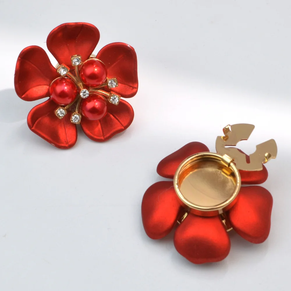 Multi-Colored Pearl Flower Cufflinks for Men and Women 3 Multi-Colored Pearl Flower Cufflinks for Men and Women - Image 3