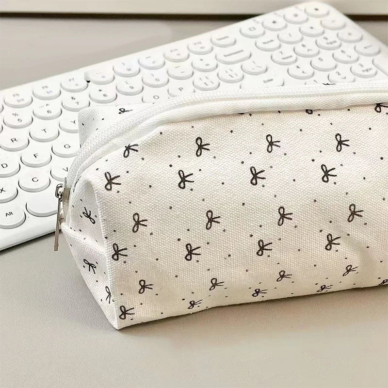 White Bow-Shaped Pencil Case for Women 2 White Bow-Shaped Pencil Case for Women - Image 2