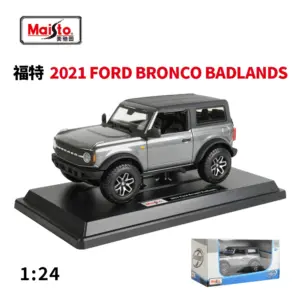 2014 Ford Mustang GT 1:24 Diecast Model in Silver 17 Se4e5eafa464c4e4c91f4c9ee29a32c07L