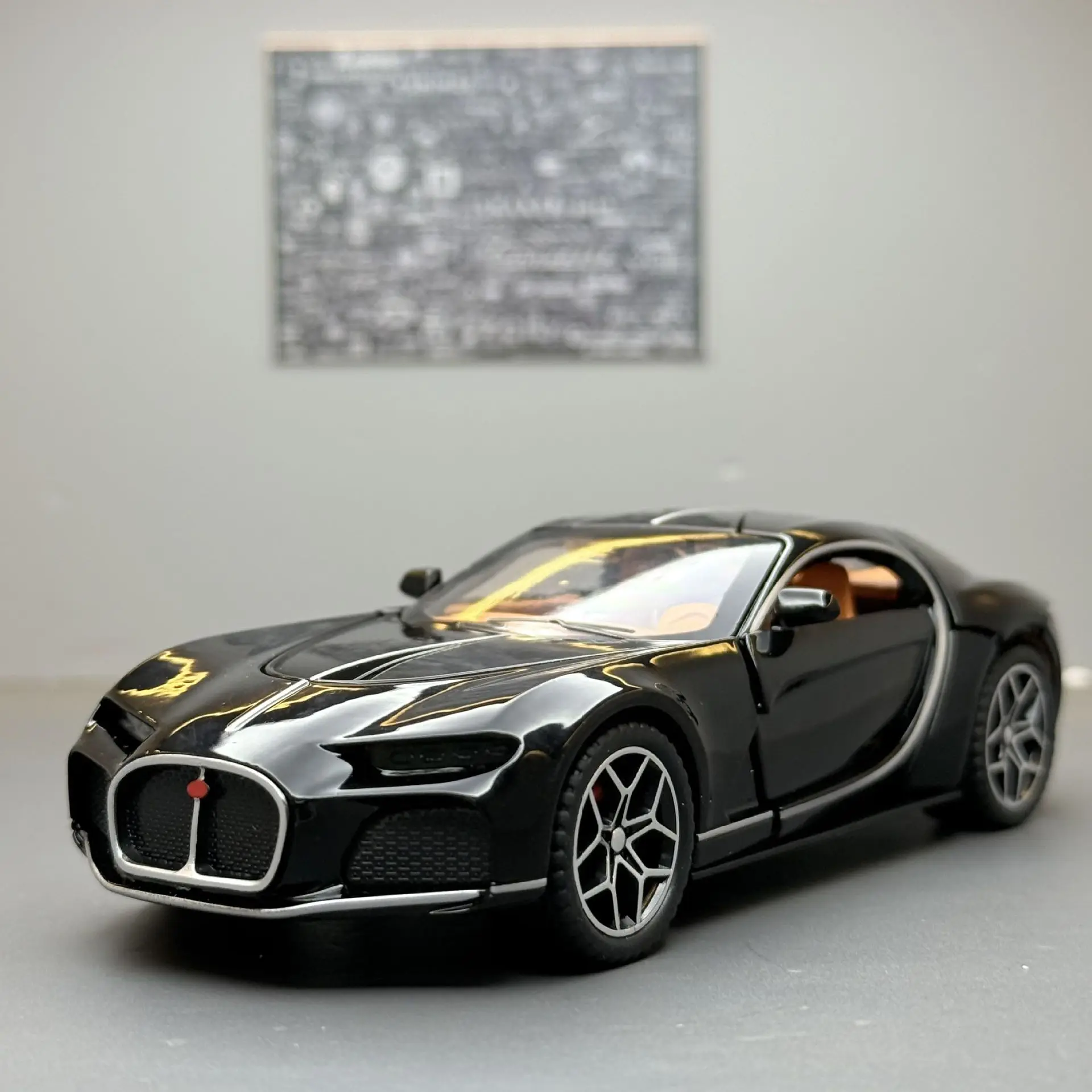 1:24 Scale Black Diecast Sports Car Model 2 1:24 Scale Black Diecast Sports Car Model - Image 2