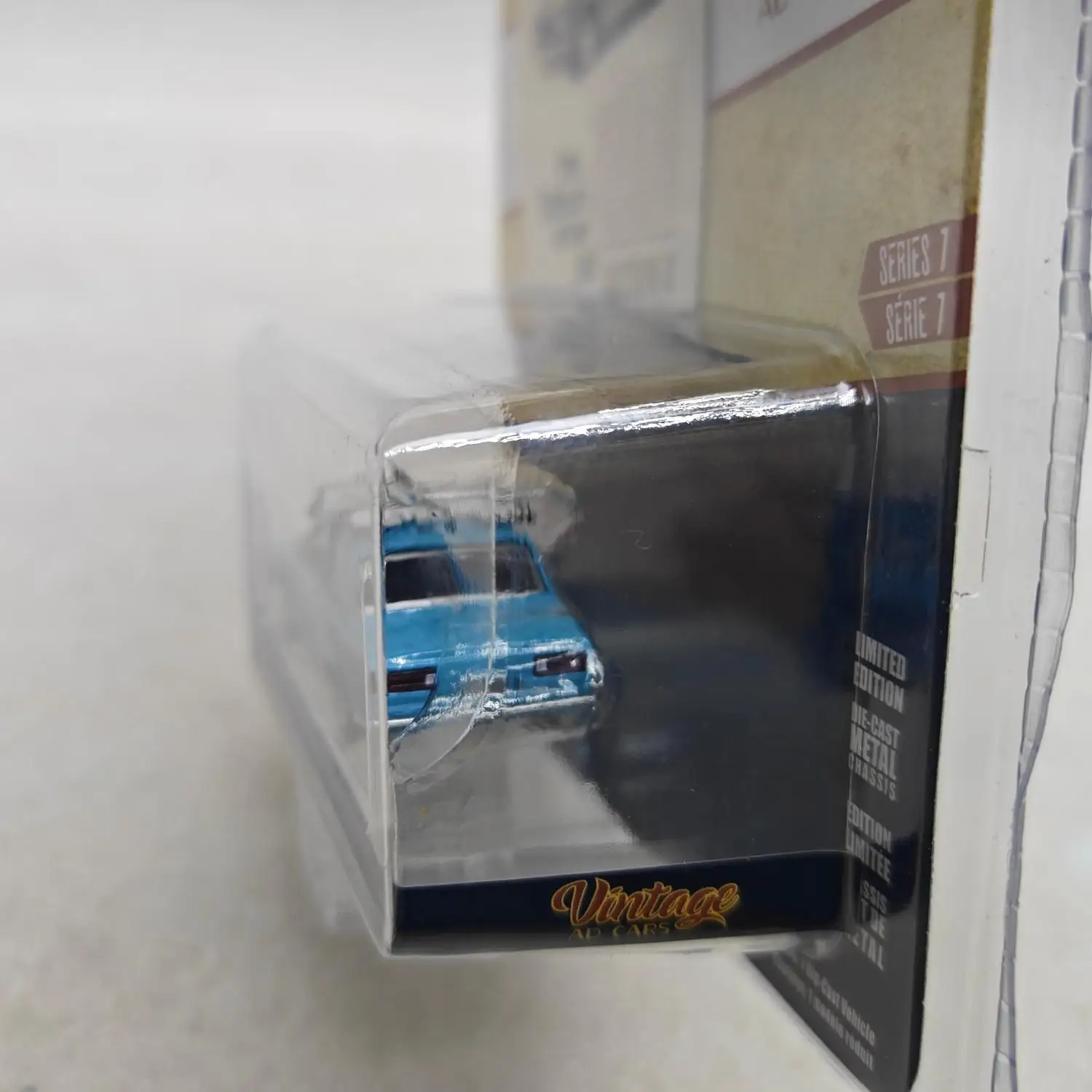 1970 Datsun 510 Scale Diecast Model in Blue 5 1970 Datsun 510 Scale Diecast Model in Blue - Image 5