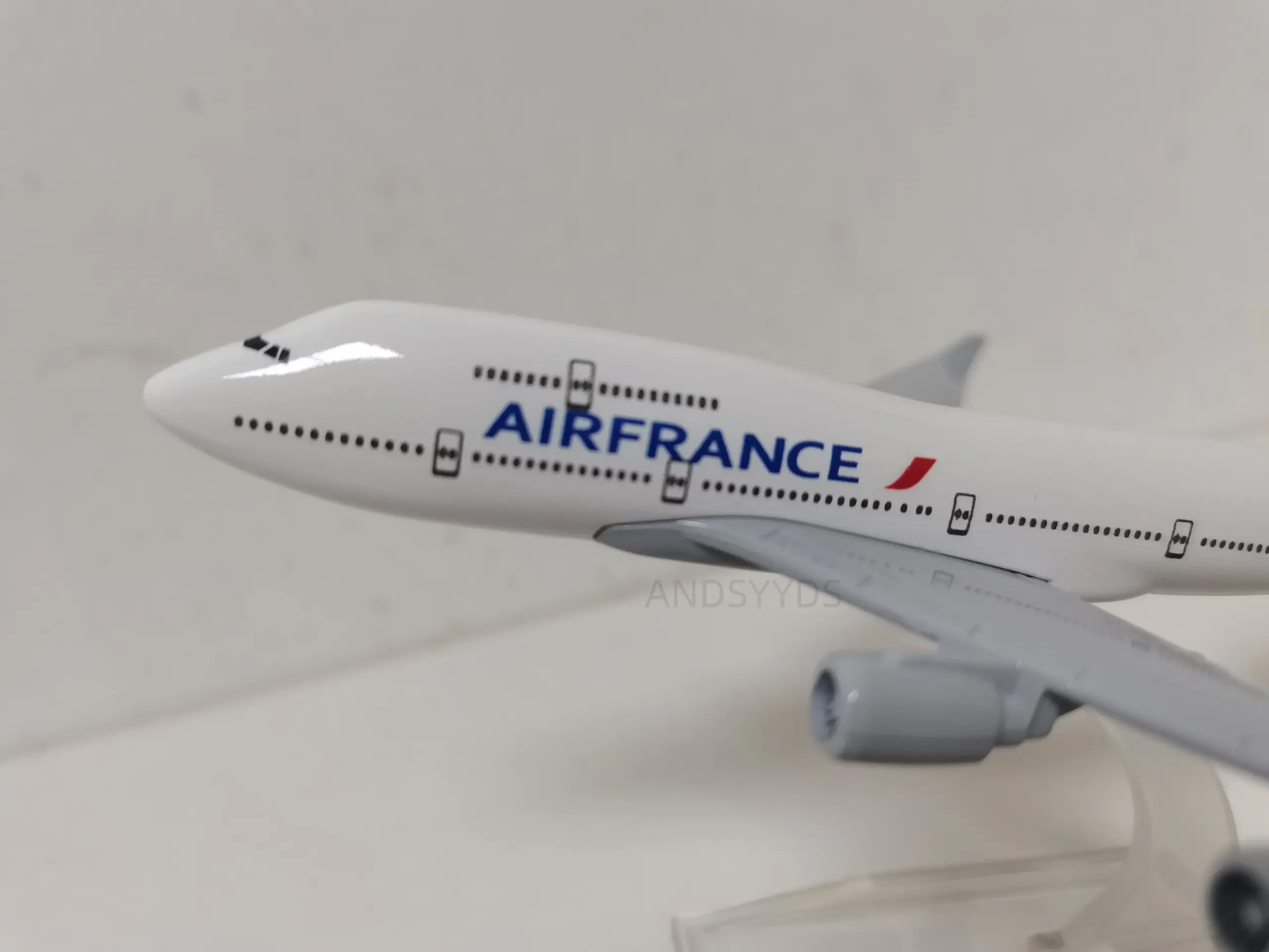 Air France B747 Die-Cast Model Airplane, 16cm 6 Air France B747 Die-Cast Model Airplane, 16cm - Image 6