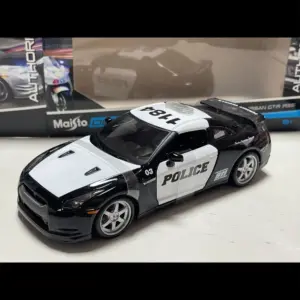 2009 Nissan GTR R35 Police Model 1:24 Diecast Car 9 Se7c6f73691154fcbb084f526a8a819364