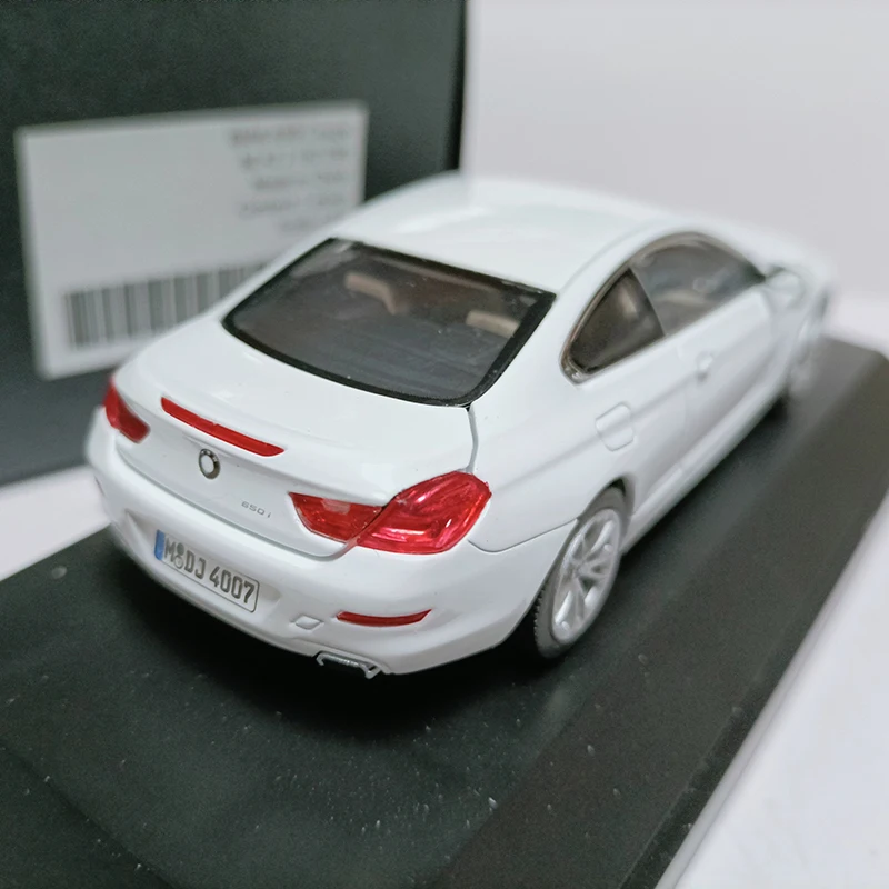 BMW 650i Coupe Diecast Model 1:43 Scale 4 BMW 650i Coupe Diecast Model 1:43 Scale - Image 4