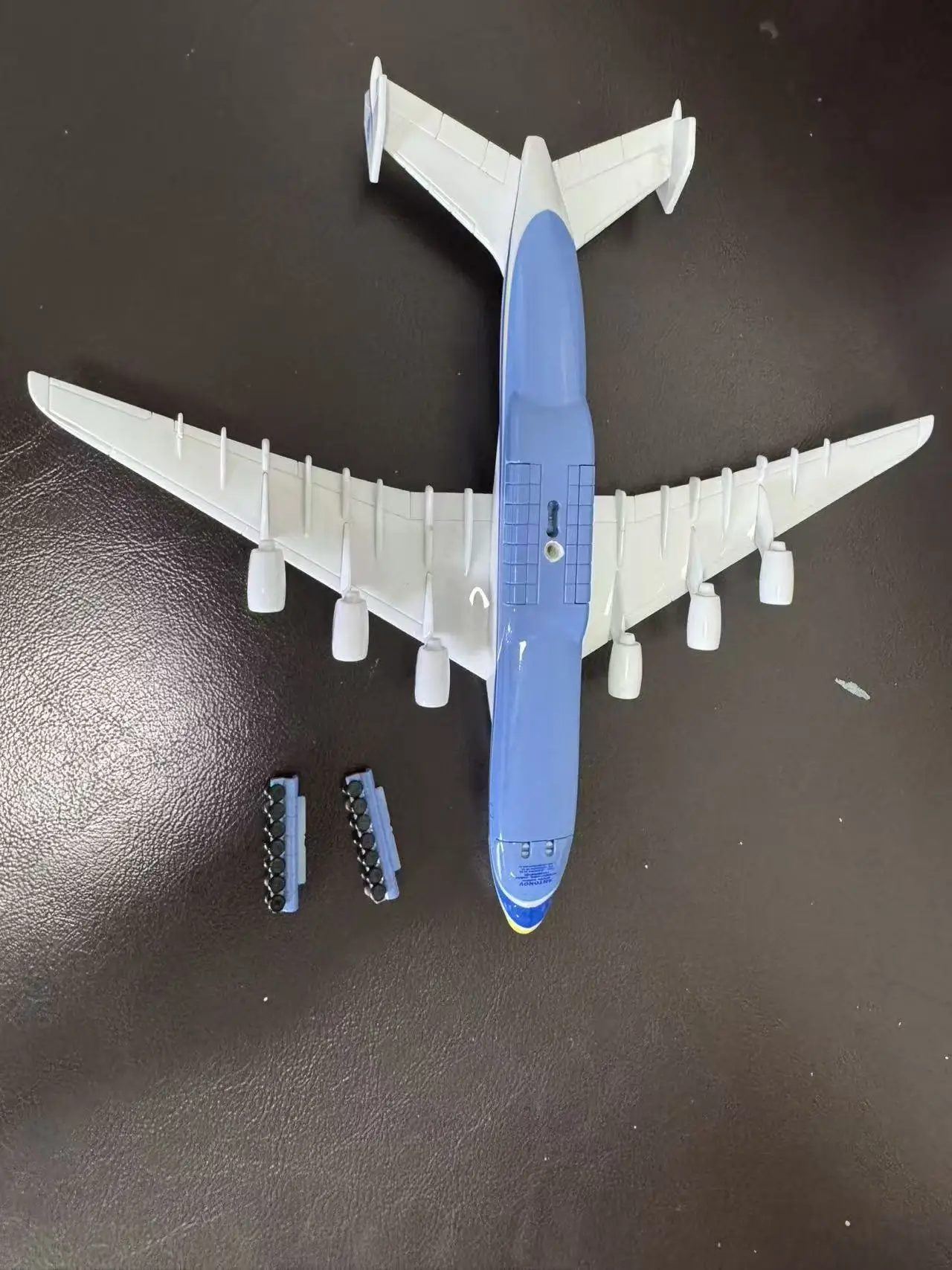 Antonov An-225 Scale Model 1:400 5 Antonov An-225 Scale Model 1:400 - Image 5