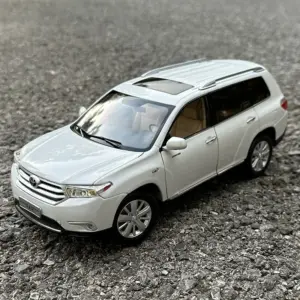 1/18 Scale Toyota Highlander SUV Model in White 10 Se8e73c3f36234bec8de2032fd3ba44afo