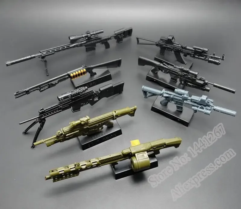 Military Firearms Model Set with 8 Replicas 6 Military Firearms Model Set with 8 Replicas - Image 6