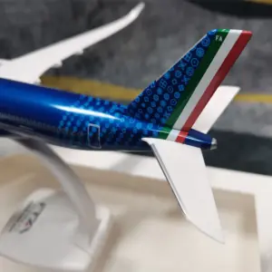 Se986e4e07c36469ba93ec9cd18d33873U