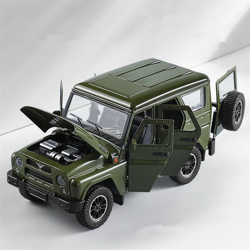 1/18 UAZ Hunter Diecast Model for Collectors 2 1/18 UAZ Hunter Diecast Model for Collectors - Image 2