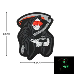 Edgy Skull & Wolf PVC Patch for Gear 16 Secbd09a5420e46eb8dc4caa77421d2bej