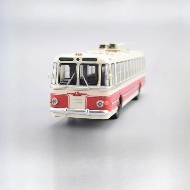 Soviet Trolleybus Model 1/43 Scale for Collectors 2 Soviet Trolleybus Model 1/43 Scale for Collectors - Image 2