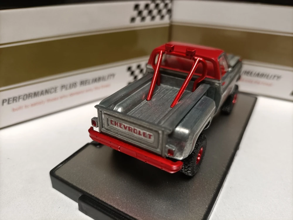 Vintage Chevrolet 1:64 Replica Diecast Model 3 Vintage Chevrolet 1:64 Replica Diecast Model - Image 3