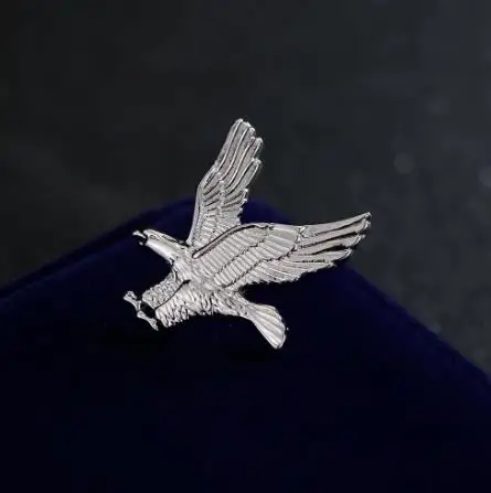 Flying Eagle Brooch in Gold, Silver, and Mix 7 Flying Eagle Brooch in Gold, Silver, and Mix - Image 7