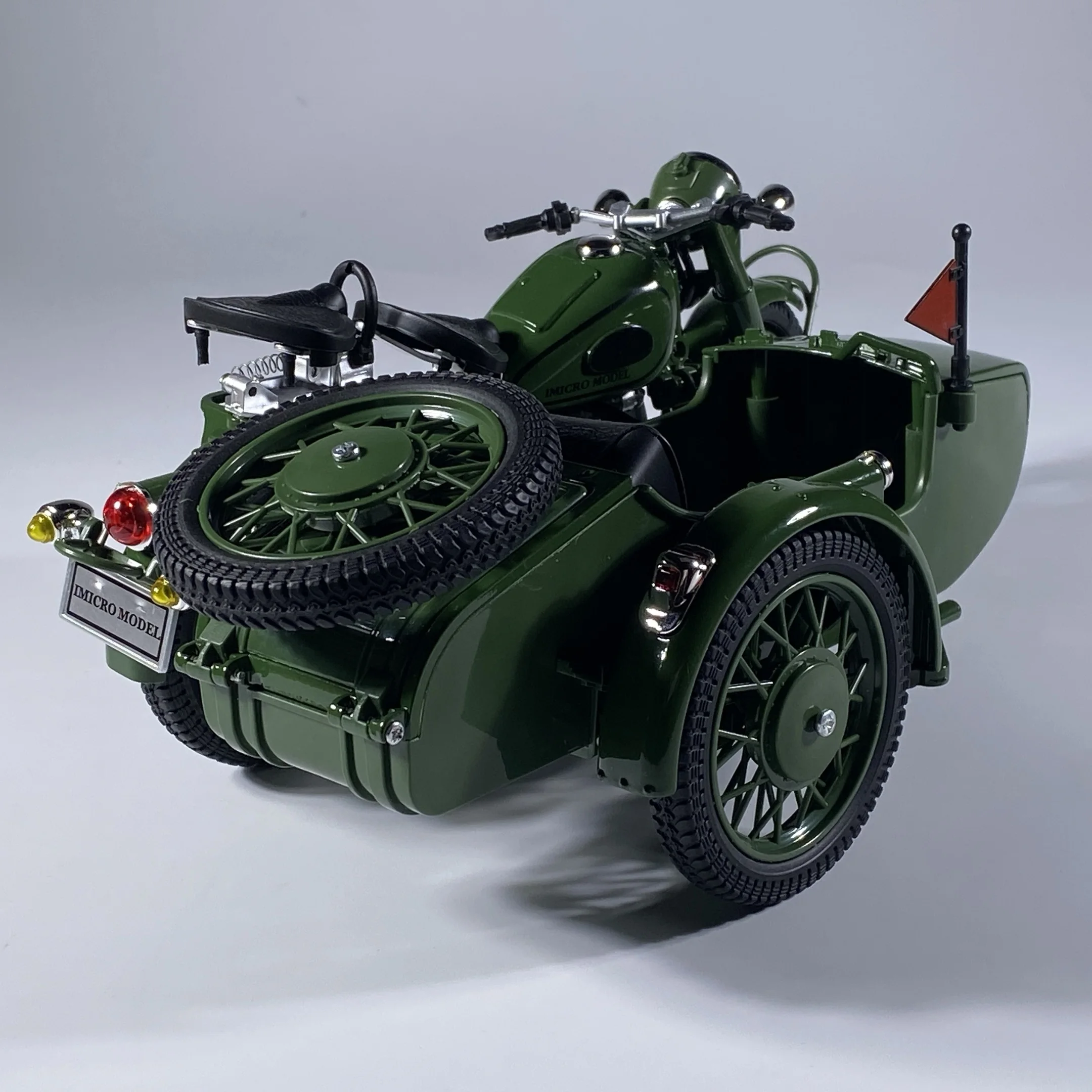 Vintage Military Tricycle Motorcycle Model Replica 6 Vintage Military Tricycle Motorcycle Model Replica - Image 6